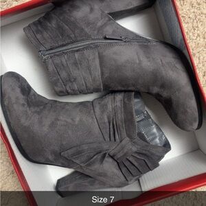 Impo Charcoal Suede Heeled Boots